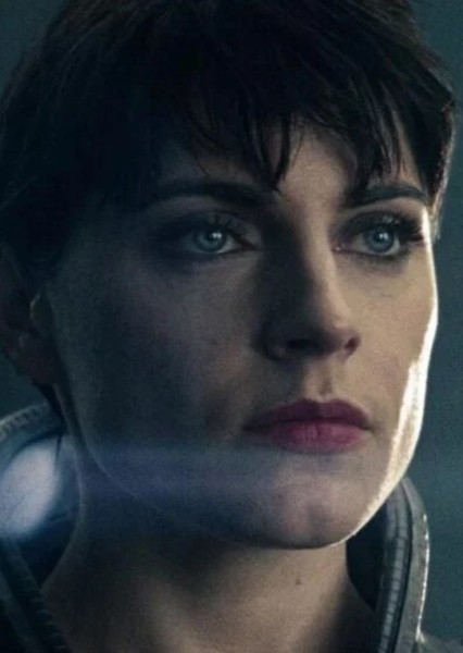Antje Traue