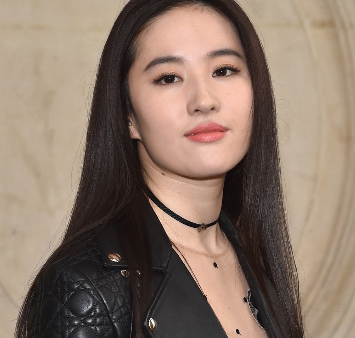 Yifei Liu